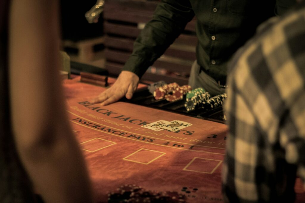 Virtual Jackpots and Digital Thrills: The Modern Online Casino Landscape